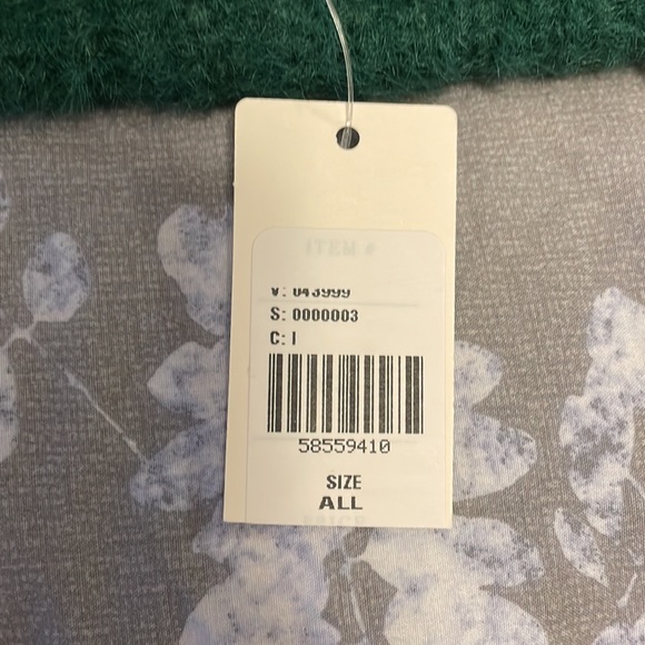 Anthropologie Fuzzy Monogram Kids Hat - Picture 4 of 5